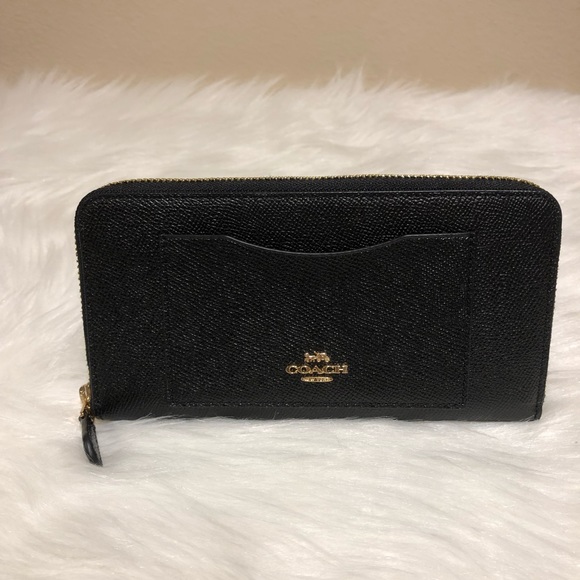 Coach purse and wallet set